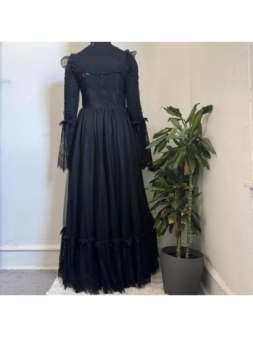 NWT Dolls‎ Kill Widow Dark Romance Gothic Corset Maxi dress Large - L